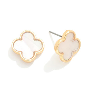 Pearlescent Clover Stud