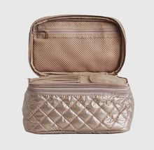 Debra Diamond Glambox Cosmetic Champagne