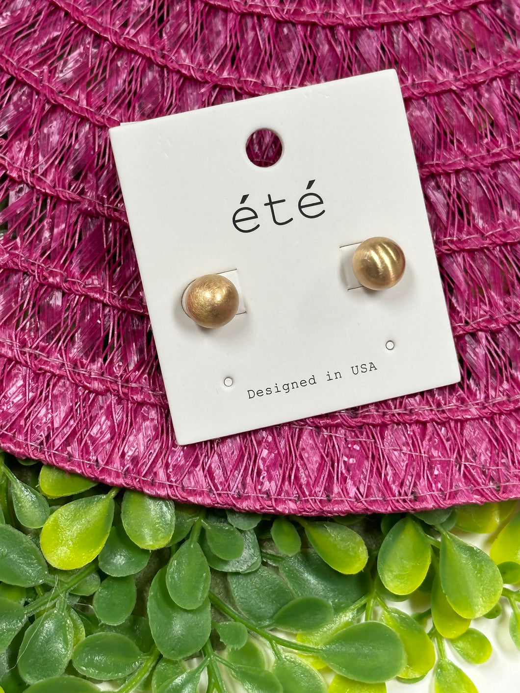 Medium Ball Stud Earrings