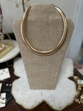 Graduated Omega Necklace